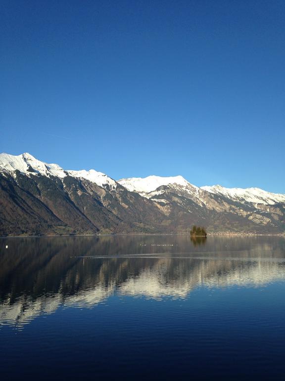 Lake Lodge Hostel Iseltwald ภายนอก รูปภาพ